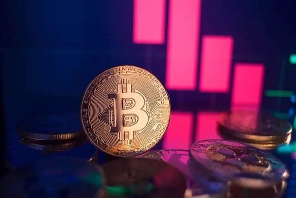 张晶霖：黄金3400关口遇阻，多头狂欢还能持续多久？